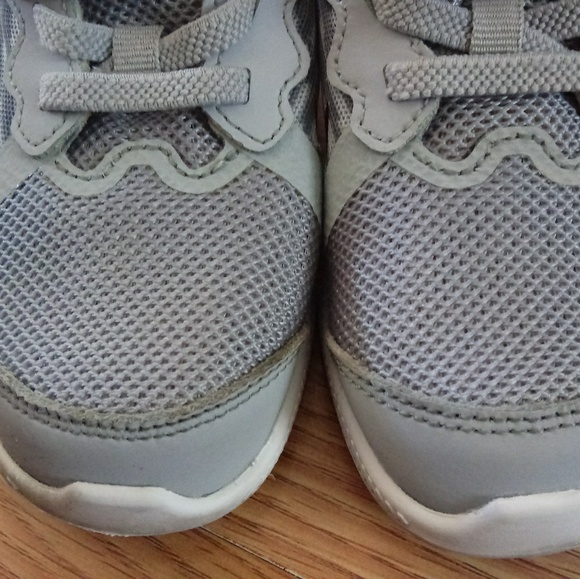 Nike tennis shoes - Picture 3 of 7